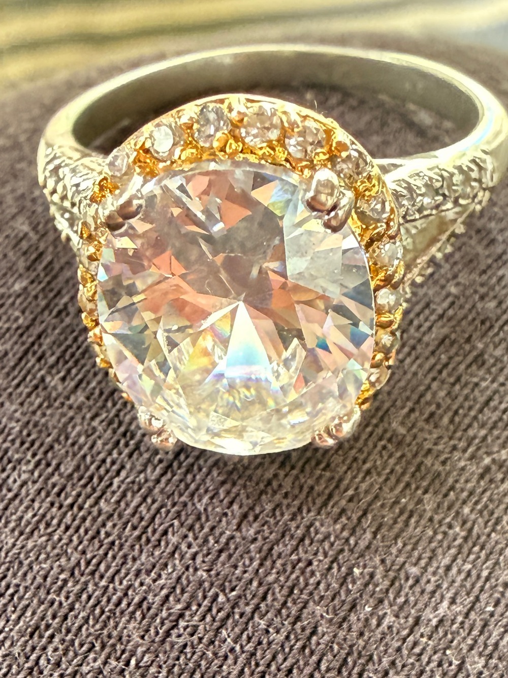 VTG Clear Crystal Halo Ring with Two-Tone Accent